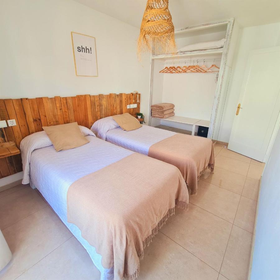 Tabbu Ibiza Apartments Platja d'en Bossa Exterior foto
